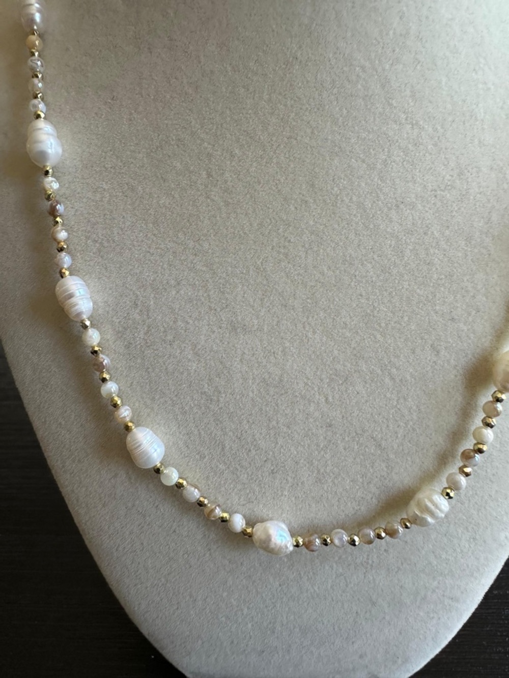 Cultured Pearl and Shell Beads Necklace - Coastal Wedding Beach Summer Jewelry - Picture 2 of 2